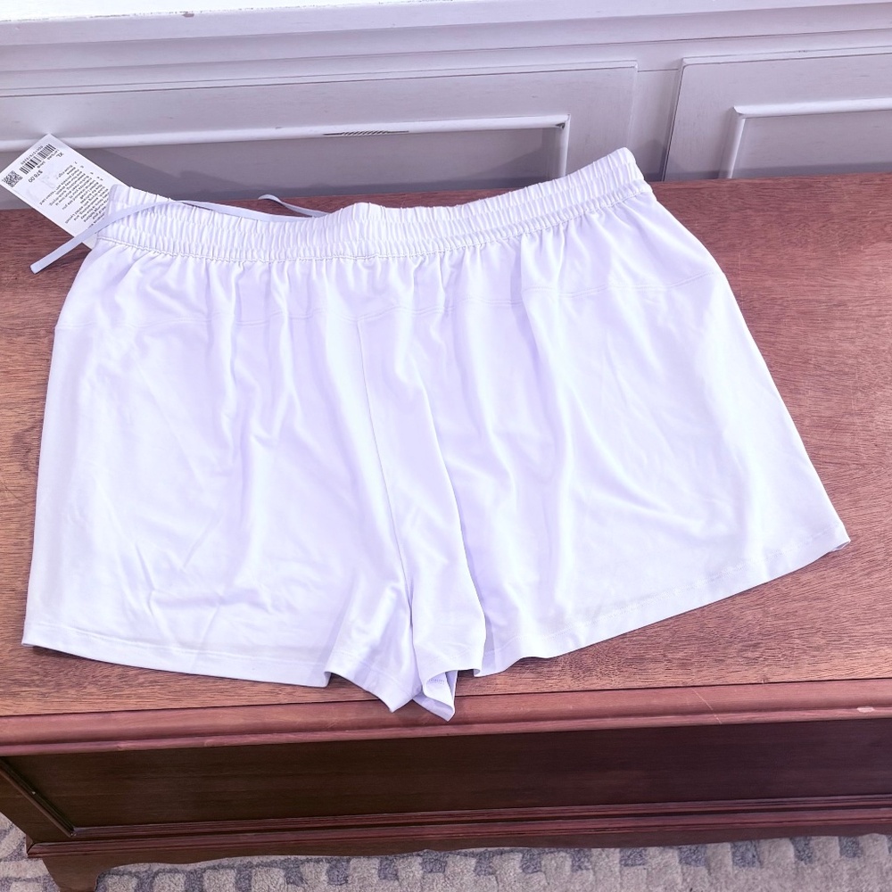 Lululemon Jersey Training SHR short 2” - Picture 2 of 4